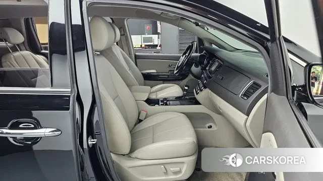 Kia All New Carnival id 3203921 из Кореи 20