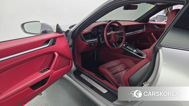 Porsche 911(992) id 4280440 из Кореи 20