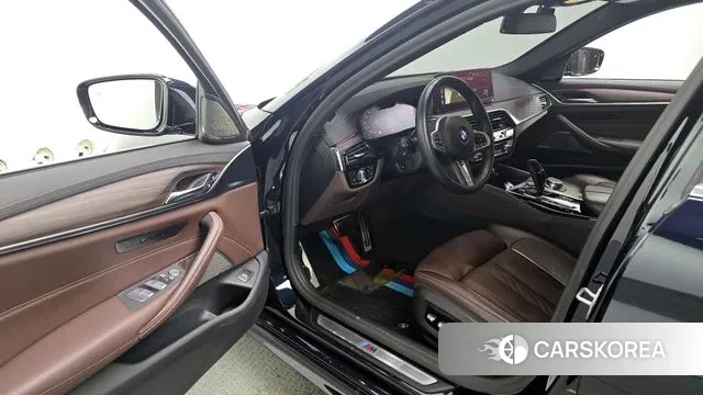 BMW 5 Series (G30) id 3514085 из Кореи 20