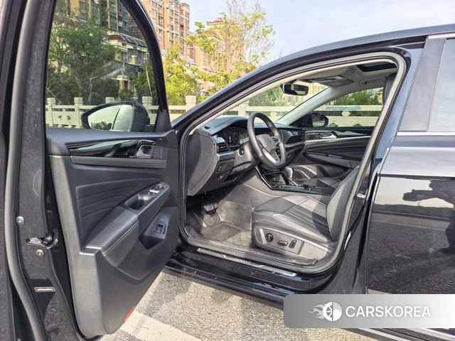 Volkswagen Passat id 4276487 из Китая 17