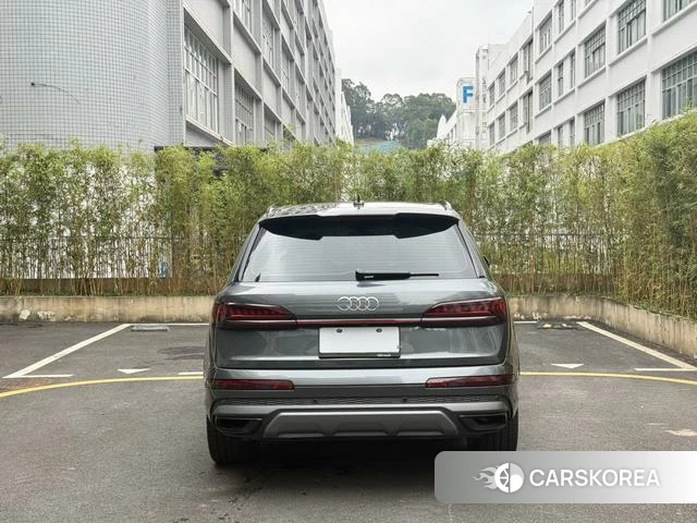 Audi Q7 id 4298000 из Китая 18