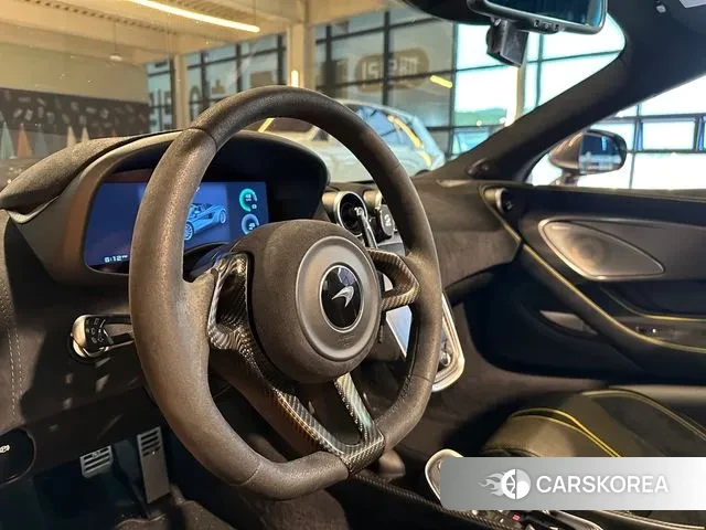 McLaren 570S id 3013554 из Кореи 17