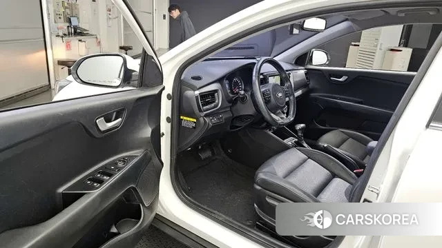 Kia Stonic id 3118003 из Кореи 20