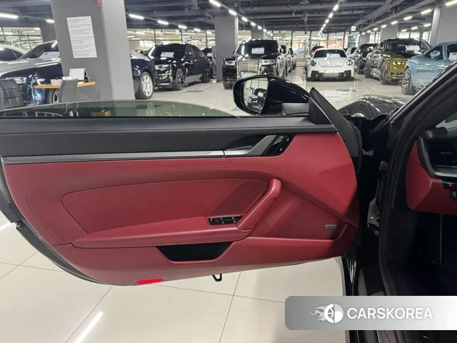 Porsche 911(992) id 4203295 из Кореи 15