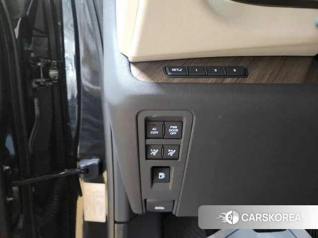 Lexus LM Second Generation id 4222698 из Кореи 20