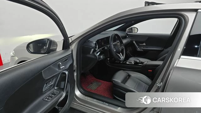 Mercedes-Benz A-Class W177 id 4746482 из Кореи 30