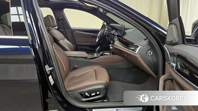 BMW 5 Series (G30) id 3002590 из Кореи 20