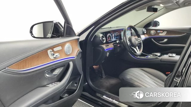 Mercedes-Benz E-Class W213 id 4476961 из Кореи 35