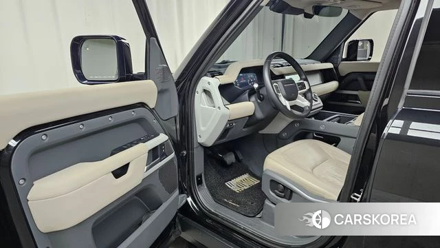 Land Rover Defender (L663) id 4293451 из Кореи 31