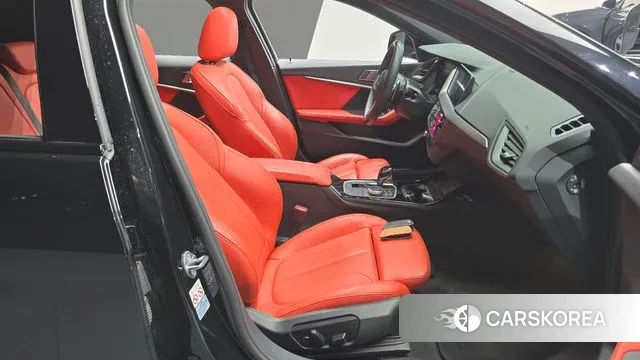 BMW 1 Series (F40) id 3770844 из Кореи 20