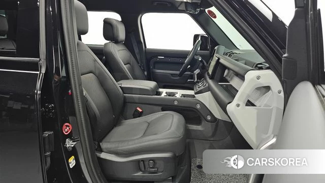 Land Rover Defender (L663) id 4248117 из Кореи 33