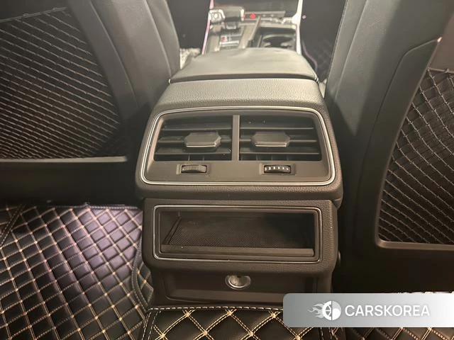 Audi A6L id 4353040 из Китая 22