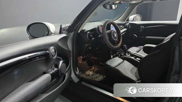 Mini Cooper id 4495237 из Кореи 30