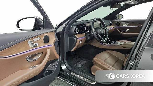 Mercedes-Benz E-Class W213 id 3965491 из Кореи 20