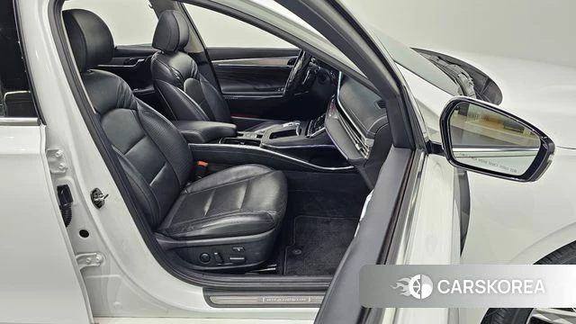 Hyundai The New Grandeur IG id 4410421 из Кореи 33