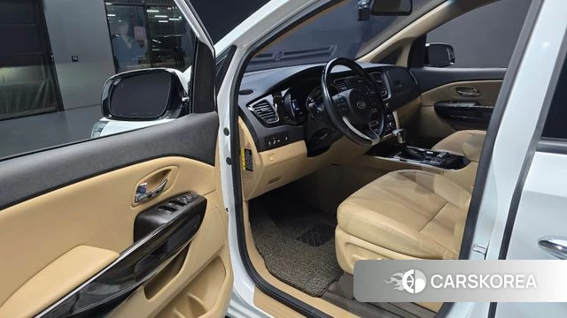 Kia The New Carnival id 4496822 из Кореи 33