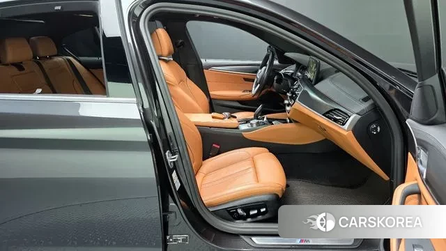 BMW 5 Series (G30) id 3701564 из Кореи 20