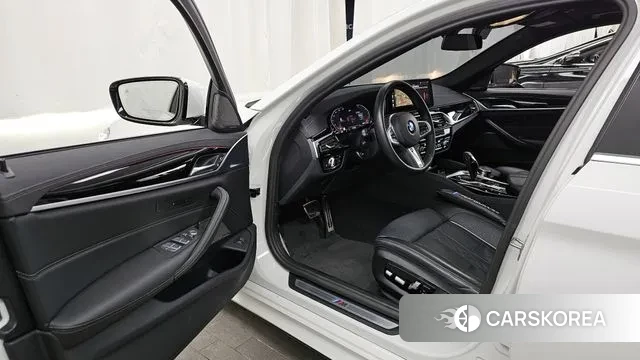 BMW 5 Series (G30) id 3746053 из Кореи 20