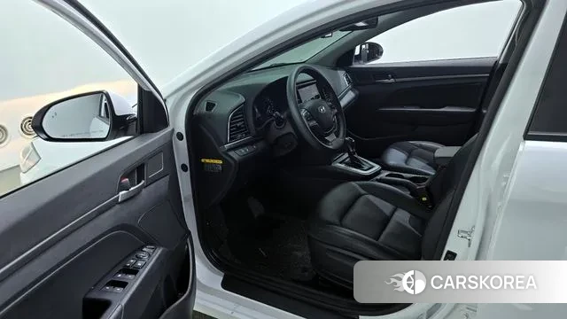 Hyundai Avante AD id 3076812 из Кореи 20