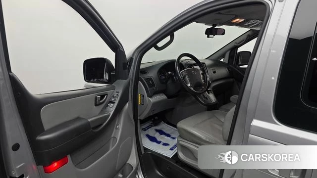 Hyundai The New Grand Starex id 4694159 из Кореи 19
