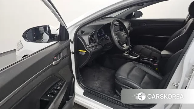 Hyundai Avante AD id 3667143 из Кореи 20