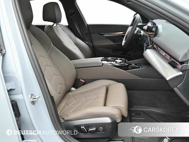 BMW 5 Series (G60) id 4499286 из Кореи 17