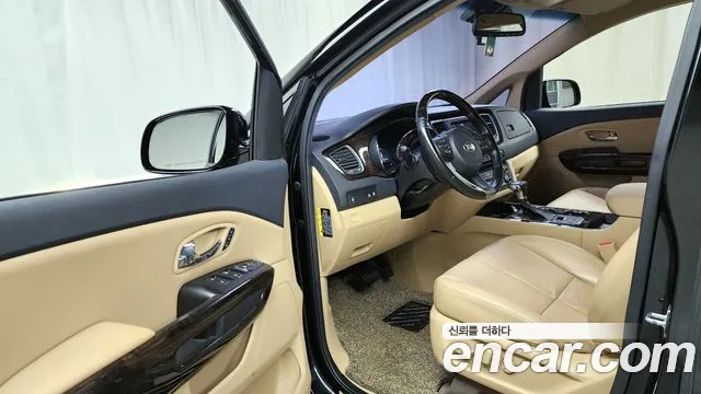 Kia The New Carnival id 2504464 из Кореи 20