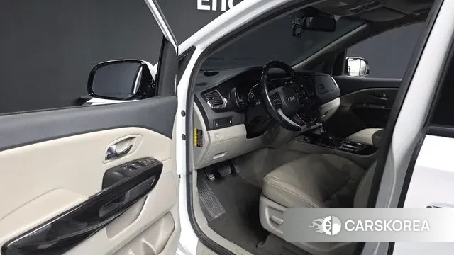 Kia The New Carnival id 3742855 из Кореи 20