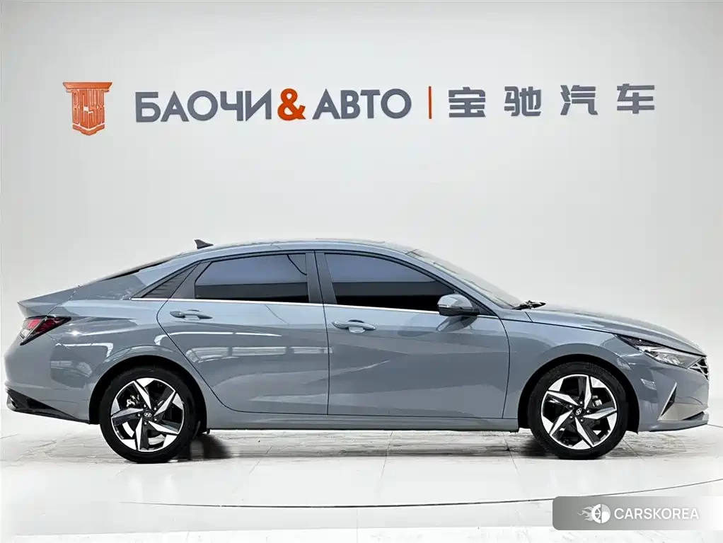 Hyundai Elantra id 4545971 из Китая 21
