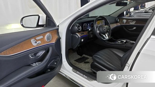 Mercedes-Benz E-Class W213 id 4245293 из Кореи 36