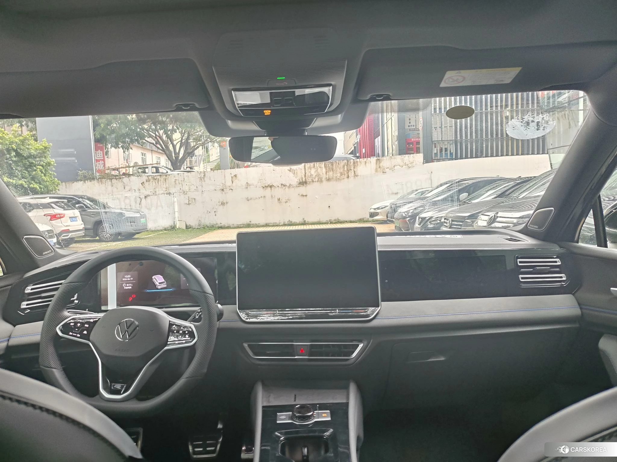Volkswagen Tiguan L id 4479592 из Китая 12