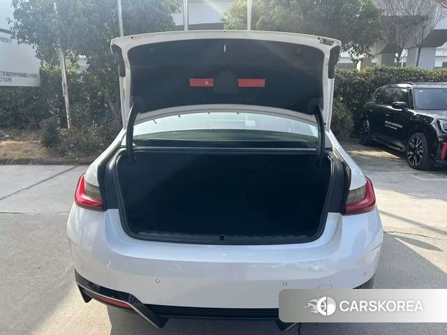 BMW i3 id 3908203 из Китая 14