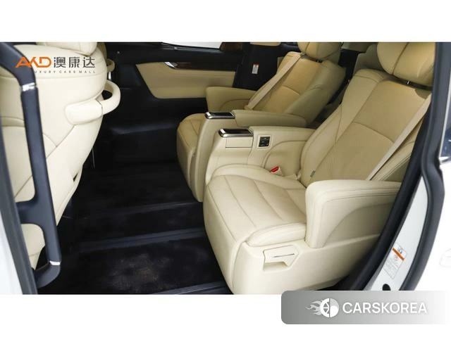 Toyota Elfa id 4260983 из Китая 11