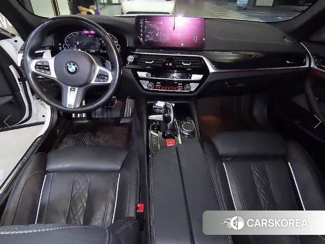 BMW 5 Series (G30) id 3059654 из Кореи 20