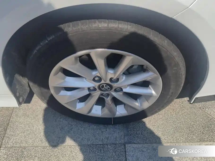 Toyota Corolla id 4570706 из Китая 16
