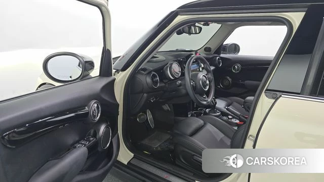 Mini Cooper S id 4519556 из Кореи 31