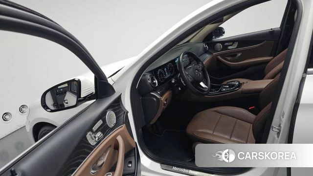 Mercedes-Benz E-Class W213 id 4605332 из Кореи 30
