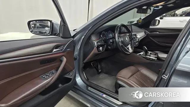 BMW 5 Series (G30) id 3588613 из Кореи 20