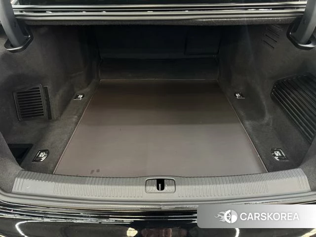 Audi A8 id 4260785 из Китая 21