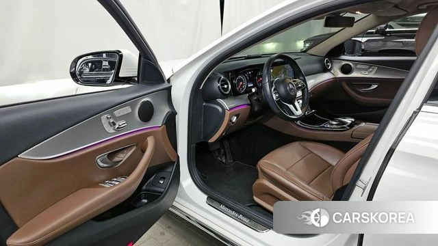 Mercedes-Benz E-Class W213 id 3911717 из Кореи 20