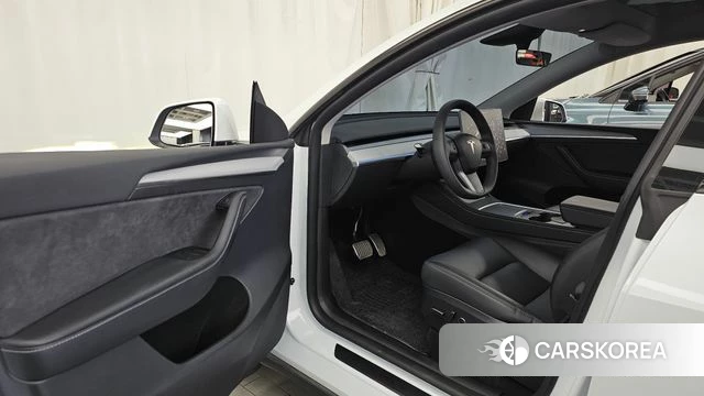 Tesla Model Y id 4523477 из Кореи 33
