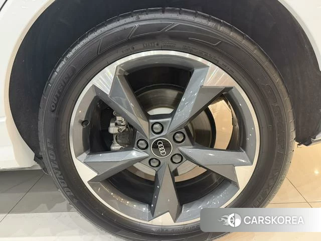 Audi Q3 id 4275597 из Китая 24