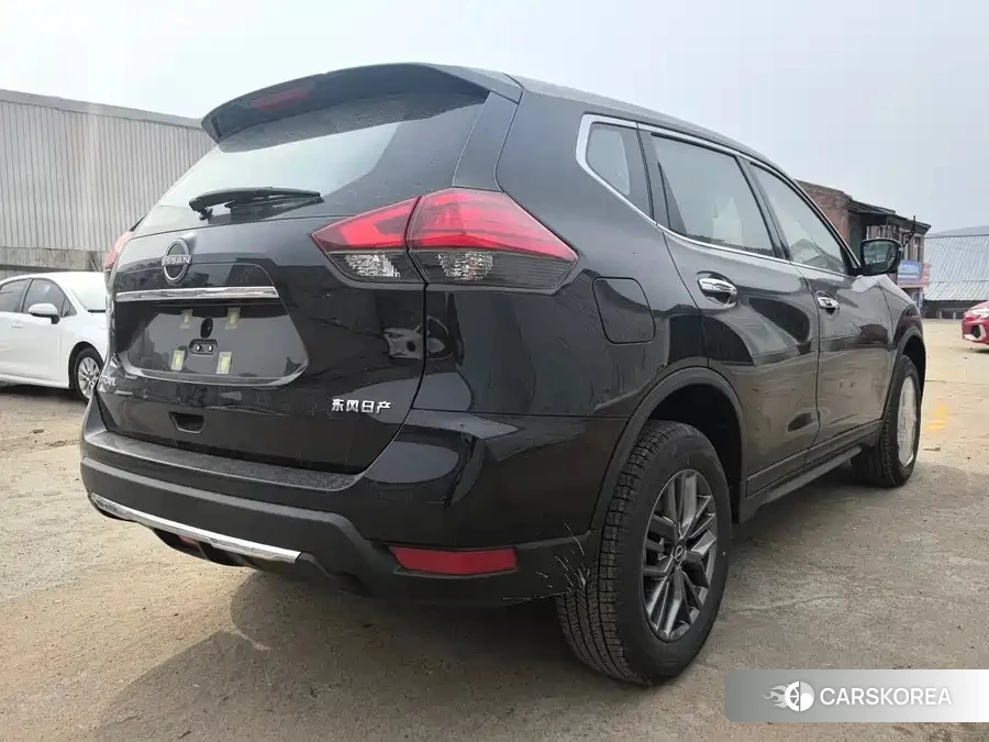 Новый Nissan X-Trail 2026 Черный из Китая, фото 4