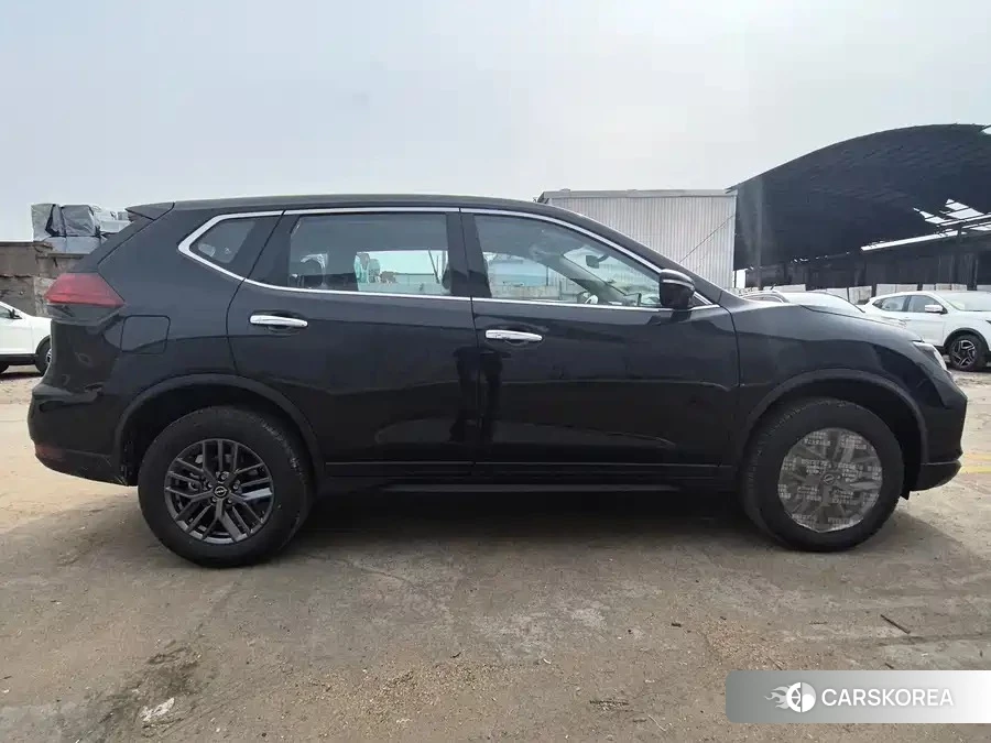 Новый Nissan X-Trail 2026 Черный из Китая, фото 6