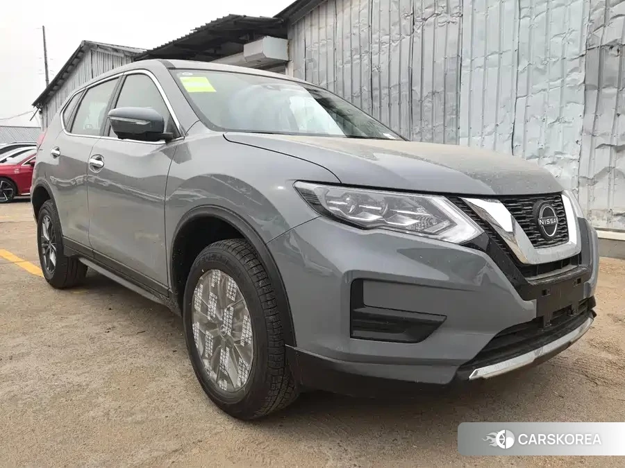 Новый Nissan X-Trail 2026 Серый из Китая