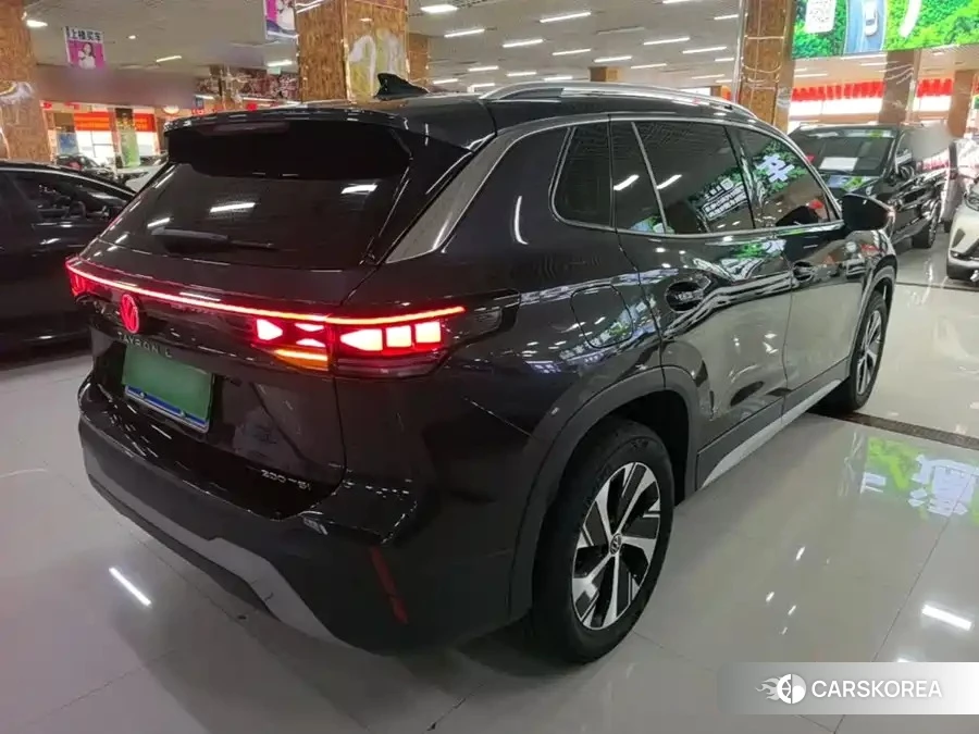 Новый Volkswagen Tayron 2026 Серый из Китая, фото 3