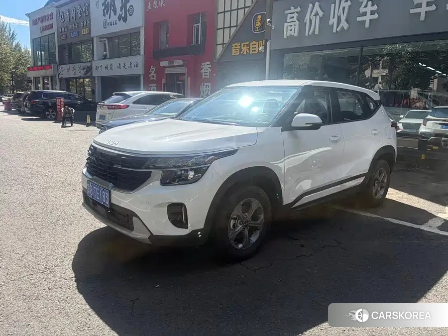 Новый Kia Seltos 2026 Белый из Китая