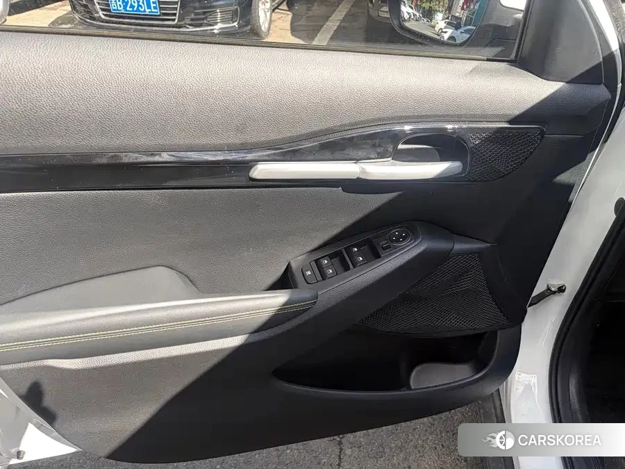 Новый Kia Seltos id 4949716 из Китая 11