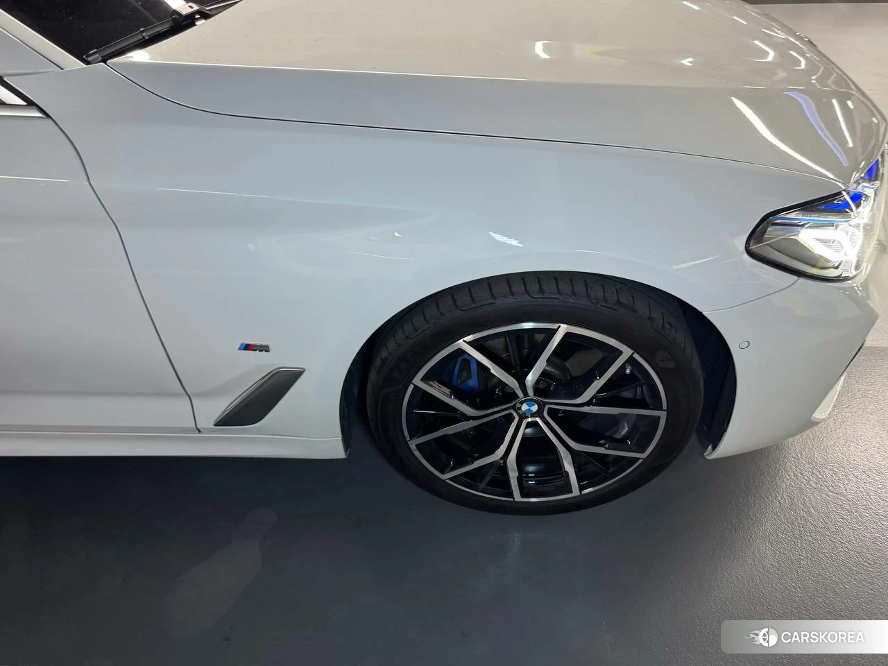 BMW 5 Series (G30) подробный осмотр из Кореи — фото 39