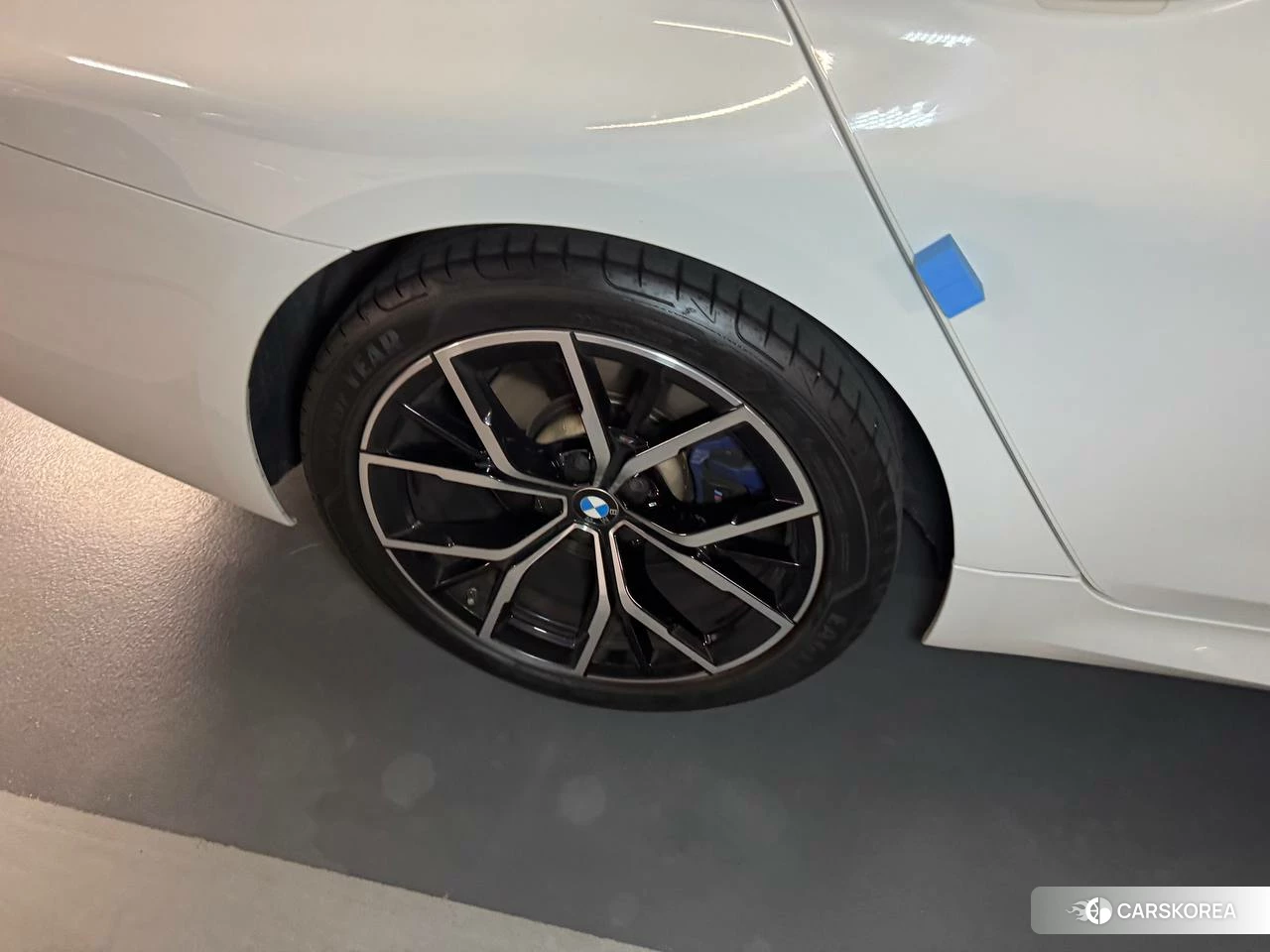 BMW 5 Series (G30) подробный осмотр из Кореи — фото 46
